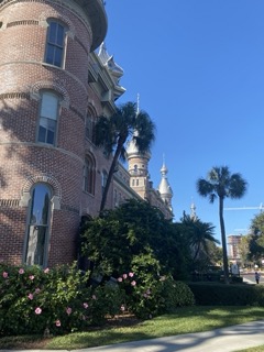 GMSField's tweet photo. π
ππππ πππ on the town at Noon!
π΅οΈToday's Clues Are β¬οΈ #HiddenTickets #TampaBay
πππππ lucky fans will πππ 2023 Yankees Spring Training Tickets! Can you find us?!
Look for our staff in Yankees Swag to claim your tickets!
π Who will find us first?! https://t.co/GczIoDULev