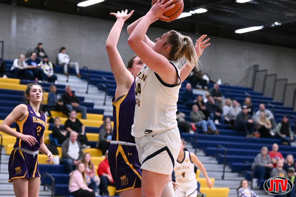 I'm very thankful for CUAA &amp; Coach Schlump for a great offer. I've decided to reopen my basketball recruitment and decommit from CUAA.  I'm looking forward to my future and excited to see what's in store <a href="/BammAmanda/">Amanda bamm</a> <a href="/CoachColeCC/">Coach Cole</a> <a href="/UTSEliteSports/">⚫️ UTS-U Basketball 🟡</a> <a href="/MLiveSports/">MLive Sports</a>