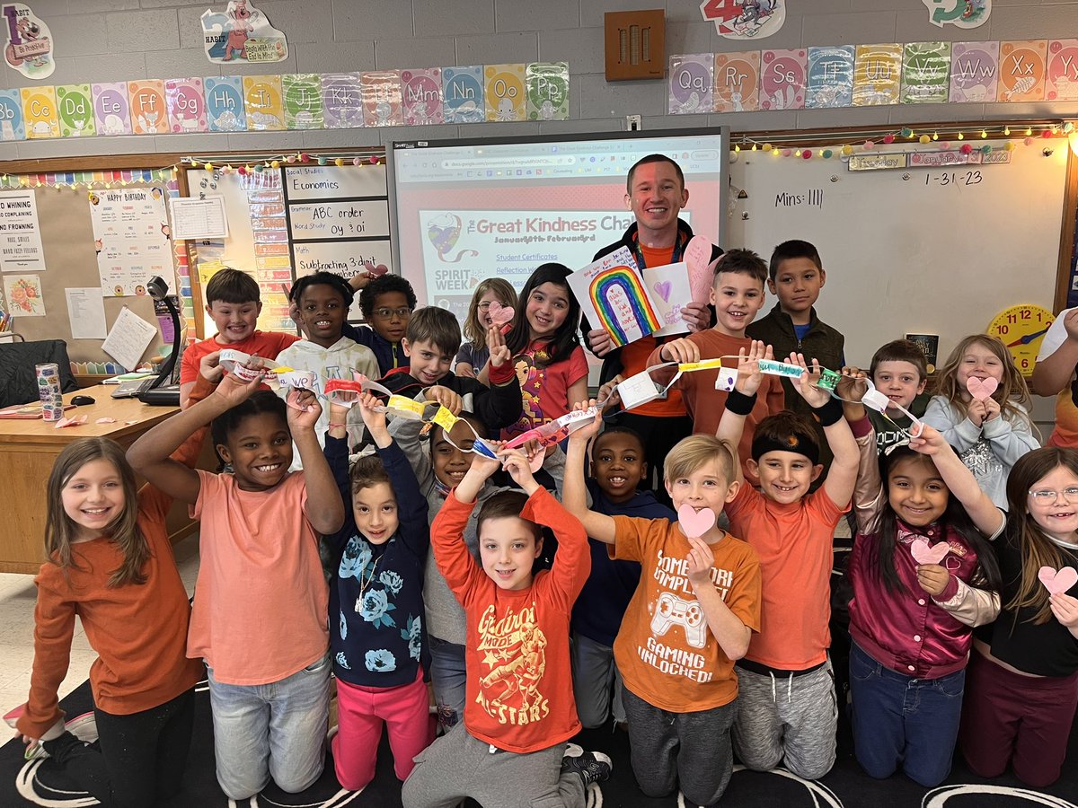 MrLeviSmith's tweet photo. @lufflions learned how to grow kindness through the #GreatKindnessChallenge this week. Check out some of the lessons and class posters we created: #isdstrong https://t.co/75OkqHYMA4