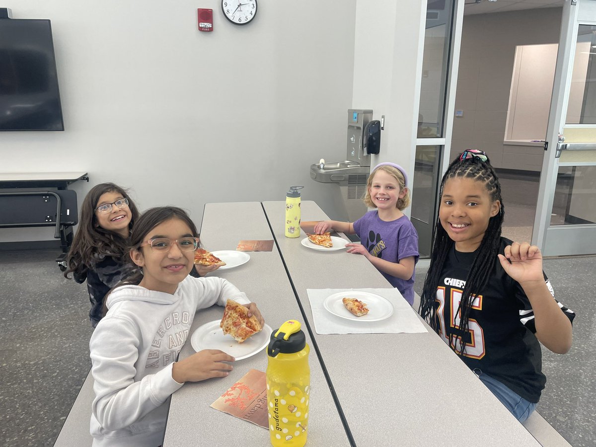 Alondra Rios tweet media