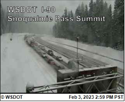 SnoqualmiePass's tweet photo. 🤔So anyway... my forecast called for rain/snow mix with up to one inch of snow today &amp; a couple more inches possible tonight.
➡️Currently, chains required eastbound - there's some wrecks near the summit. Traction tires advised eastbound. https://t.co/4s48GSKlMZ