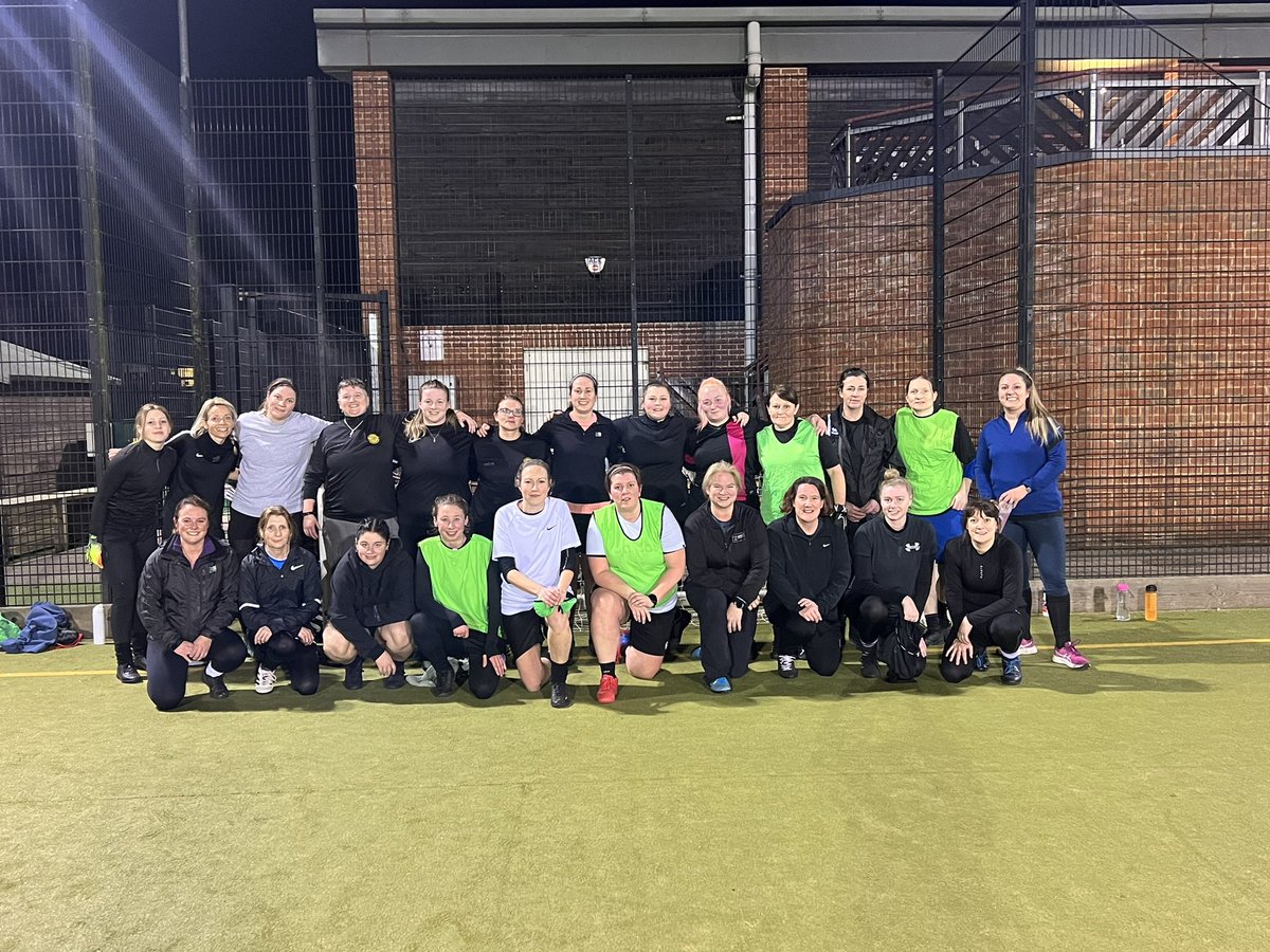 An amazing turn out for training this evening!
Preparation for our 11 a side team next season is underway🧡🖤
Come down and join us next Friday for a session!