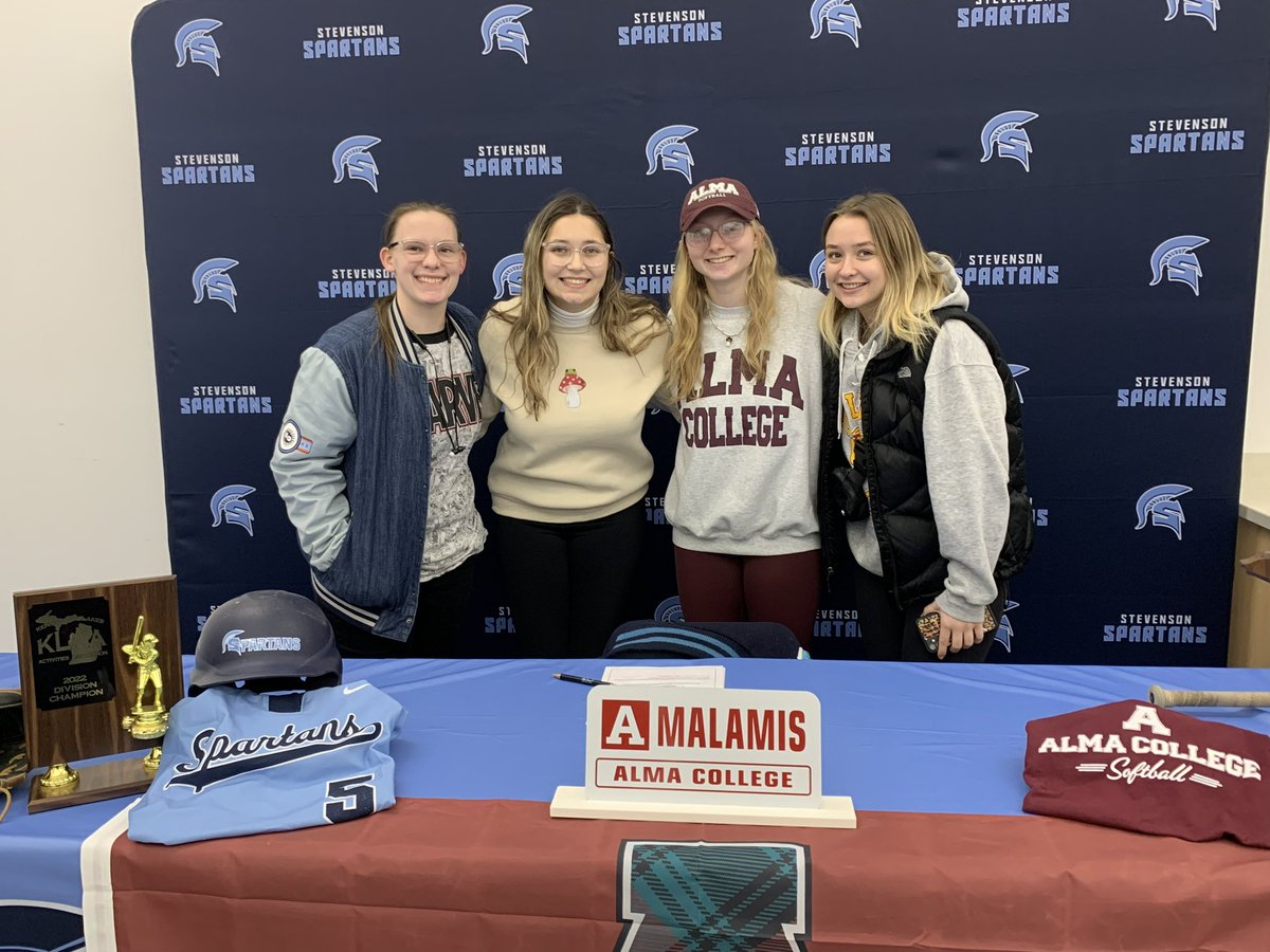 LilyMalamis's tweet photo. It’s official!! Thank you again to all my coaches and family that have helped me get to this point. I’m so excited for the fall. Go Scots!! 🤍♥️ @AlmaScotsSB @HanniganCoach @MojoMunoz18u https://t.co/Kblfb0iWYc