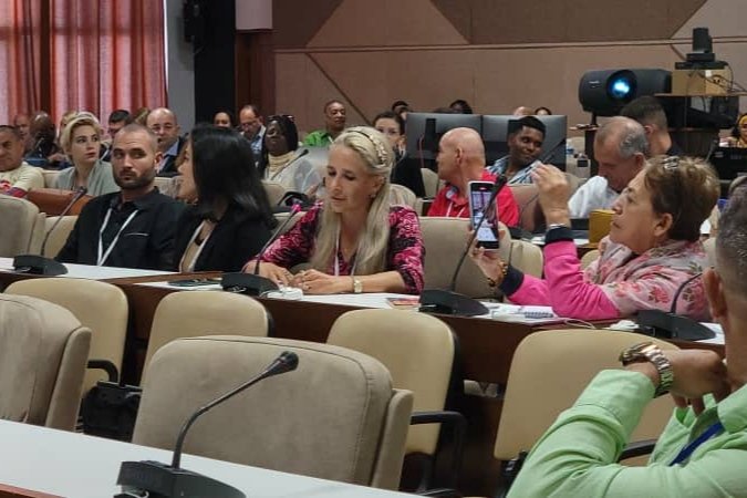 ¡Por la educación necesaria!

Intercambiamos saberes y unimos iniciativas formativas en la 18va edición del Congreso Internacional Pedagogía.

Desde la Habana, Cuba, discutimos sobre la necesidad de preparar a los/as jóvenes para la Venezuela que construimos. <a href="/NicolasMaduro/">Nicolás Maduro</a>