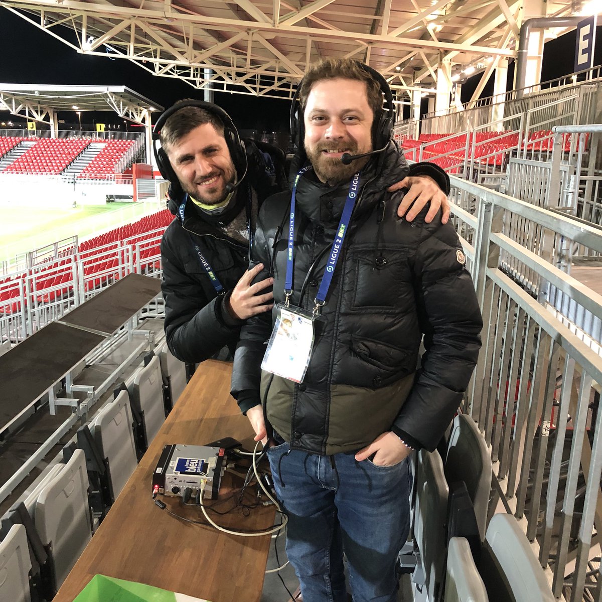 icigardlozere's tweet photo. 🐊 Pour cette 22e journée de Ligue 2, Nîmes reçoit Grenoble.
🔴 Avant-match à 20h30, coup d’envoi à 20h45 sur notre radio avec Romain Collet-Gaudin &amp; @corentincorger d’@objectifgard pour les commentaires.
⚪️ #NOGF38 en direct intégral #FBsport
Le Direct ➡️ https://t.co/fd6marTbjK https://t.co/LuDj5hm6QH