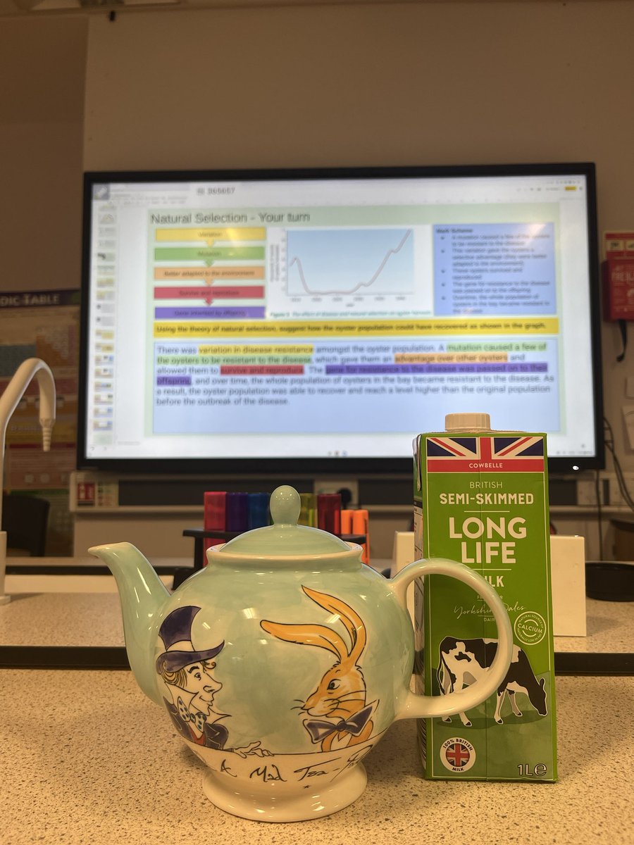 Whole school CPD is good.

Time in dept to discuss &amp; implement is better.

Implementation time &amp; a cup of tea is best. 

Found this absolute DELIGHT in our Science dept this afternoon as they discussed metacognition &amp; questioning in the classroom. 

Our staff are the best 🤓🧠🫖