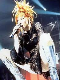 Pascal84240's tweet photo. Rip #PacoRabanne  😪
#tour96 😍
#mylenefarmer https://t.co/5wFfeYd93f