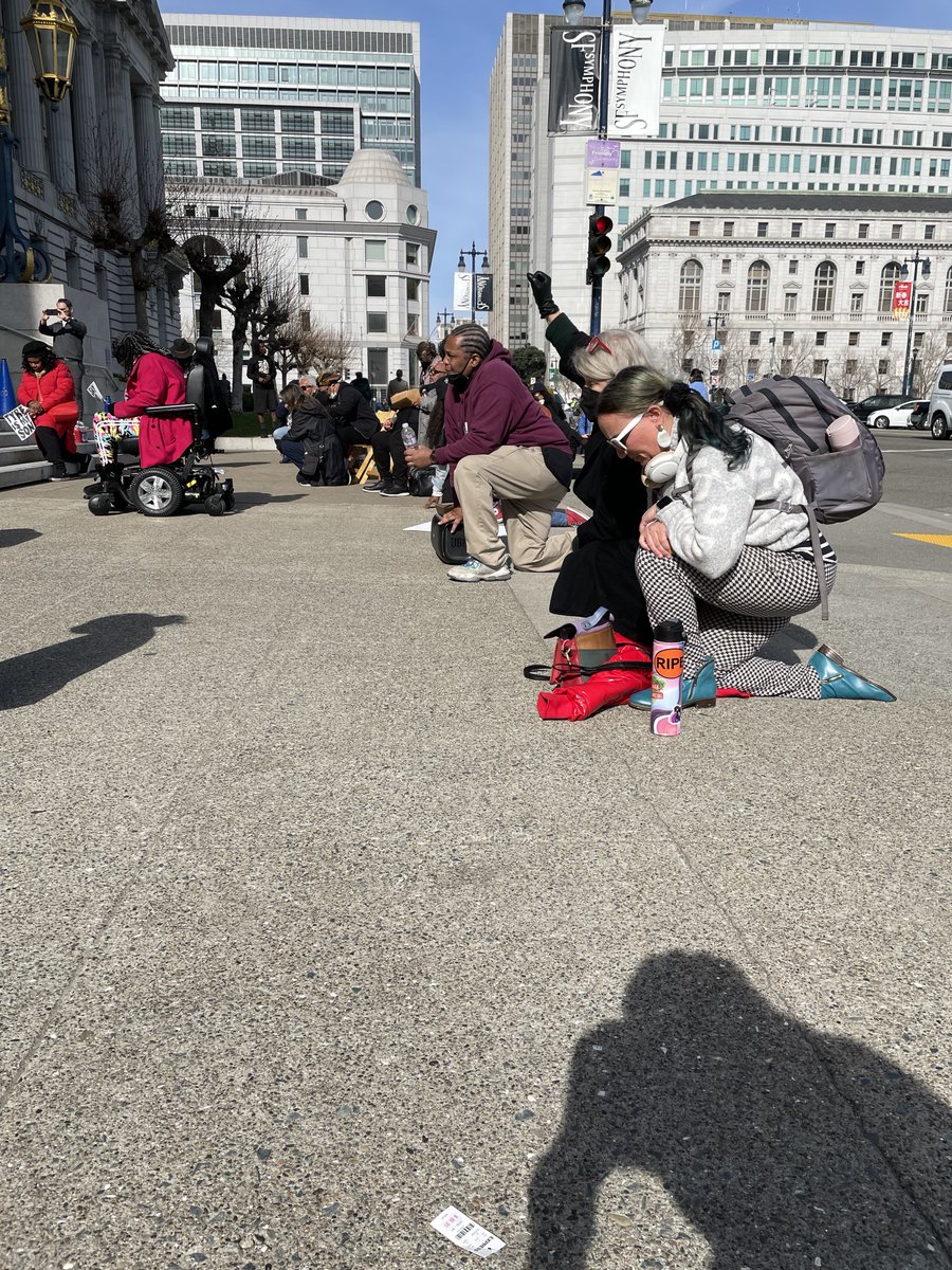 wdjusticenow's tweet photo. Thank you to everyone who attended our Kneeling for Tyre event at SF City Hall this week. As Tyre Nichols' funeral was being held in Memphis, #WDBC honored him in San Francisco. #WealthDisparitiesSF #TyreNichols https://t.co/9HsgMlRJ58
