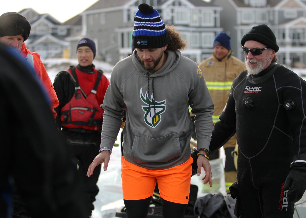 GoElks's tweet photo. Things got a little chilly for AG this this past weekend 🥶 #FreezinForAReason 

We loved spending time with @SpecialOAlberta and don't worry @aarongrymes said he'd do it again! 

#OurTeamOurCity #GoElks #CFL https://t.co/3zB59KQHsL