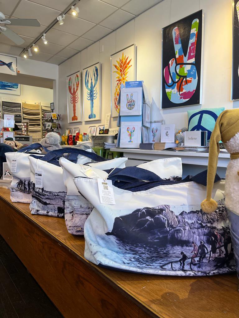 lizzys_lane's tweet photo. Absolutely thrilled to see our bags on display in the stores of our US stockist Helen Thomas https://t.co/IBNXDFIh3R 

Thanks everyone for your support 

@DearbhailDibs @DCCIreland @IrelandEmbUSA @artscouncil_ie @seanmccarthaigh @WomensInspireIE @USAmbIreland @IrishCentral https://t.co/IzOLKPRlgf