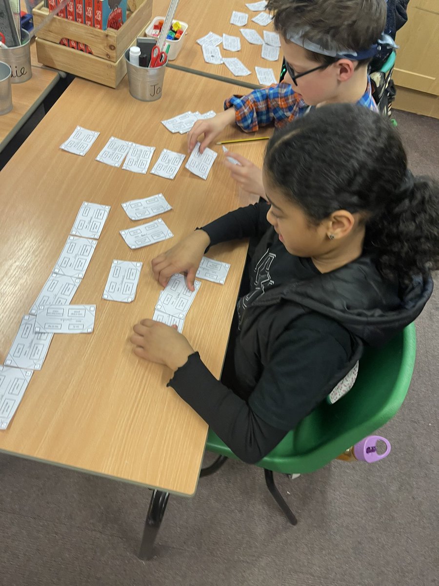 Year6Markeaton's tweet image. We have been human computers in Sycamore this afternoon by creating paper databases and identifying the differences between fields, records and data using resources from @WeAreComputing and learning how to sort data according to different fields! #MPSComputing