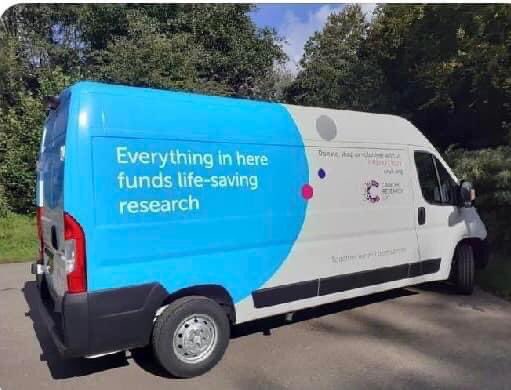 Caroline_Keech's tweet photo. We are #Recruiting #volunteer to support our driver. Do you live near #Cwmbran?  Each day a different place from Tenby to Bath. Help us deliver vital #donations into our @CRUKShops https://t.co/yWibsxw7ZC