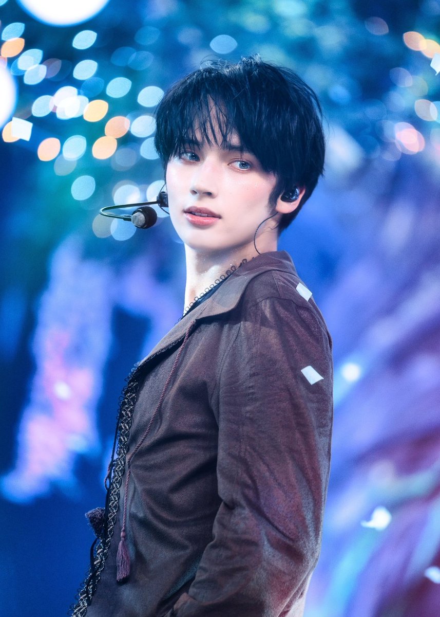 pretty pretty ✨

#채원 #CHAEWON #휴닝카이 #HUENINGKAI