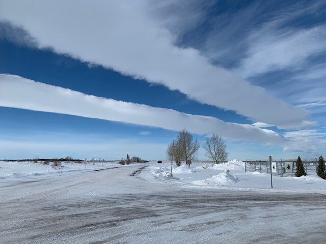 SharonKleinste3's tweet photo. @KyleBrittainWX Here they are on their way through #Carseland https://t.co/rCaALC2BhU