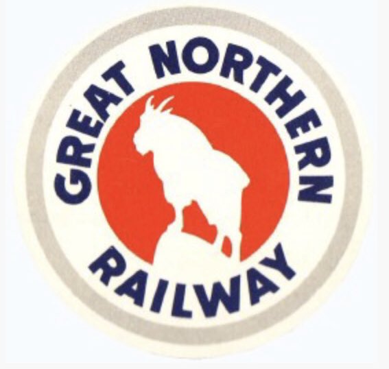 Cliff_Razzo's tweet photo. @TranBCRockyMtn Nice video, looks like the former alignment of the Great Northern Railway 🚂! #railway #bchistory #ferniebc https://t.co/zSdr4hS7yT