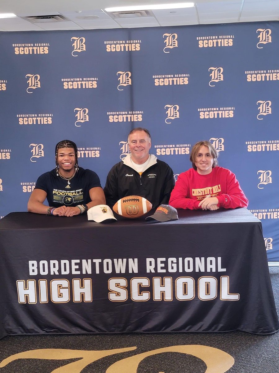 BRHS__Football's tweet photo. Congrats to Arion Owes and Johnny Manion as they will be both be playing college football next fall respectively at TCNJ and Chestnut Hill. WIN☘️TODAY #rollscotties https://t.co/2UudDtaUko