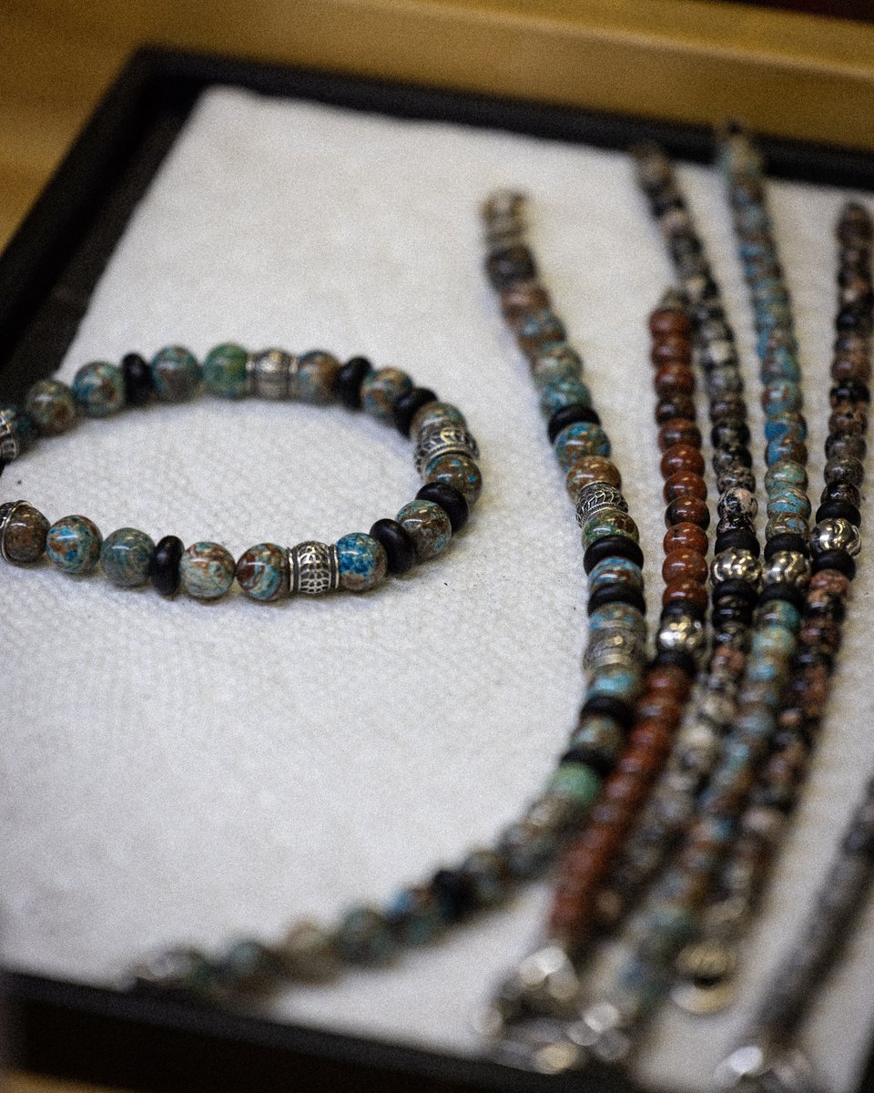 WH_Studio's tweet image. From our production studio to your wrist! Here are some scenes from our jewelry workshop as we wrap up the last few bracelets for this week. Lots of care, pride, and detail go into every single piece. 

#WilliamHenryStudio #WilliamHenryJewelry #BeSharp