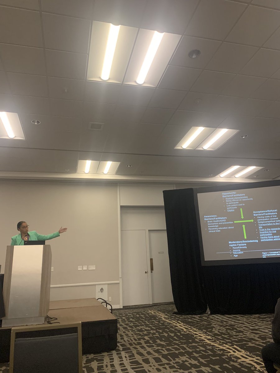 Dra Díaz-Santos imparting knowledge on increasing representation in AD and ADRD studies and our role as neuropsychologists in in engaging our gente Latinx @MirellaDiazSan1 also…talk about a power suit?! #INS2023inSanDiego