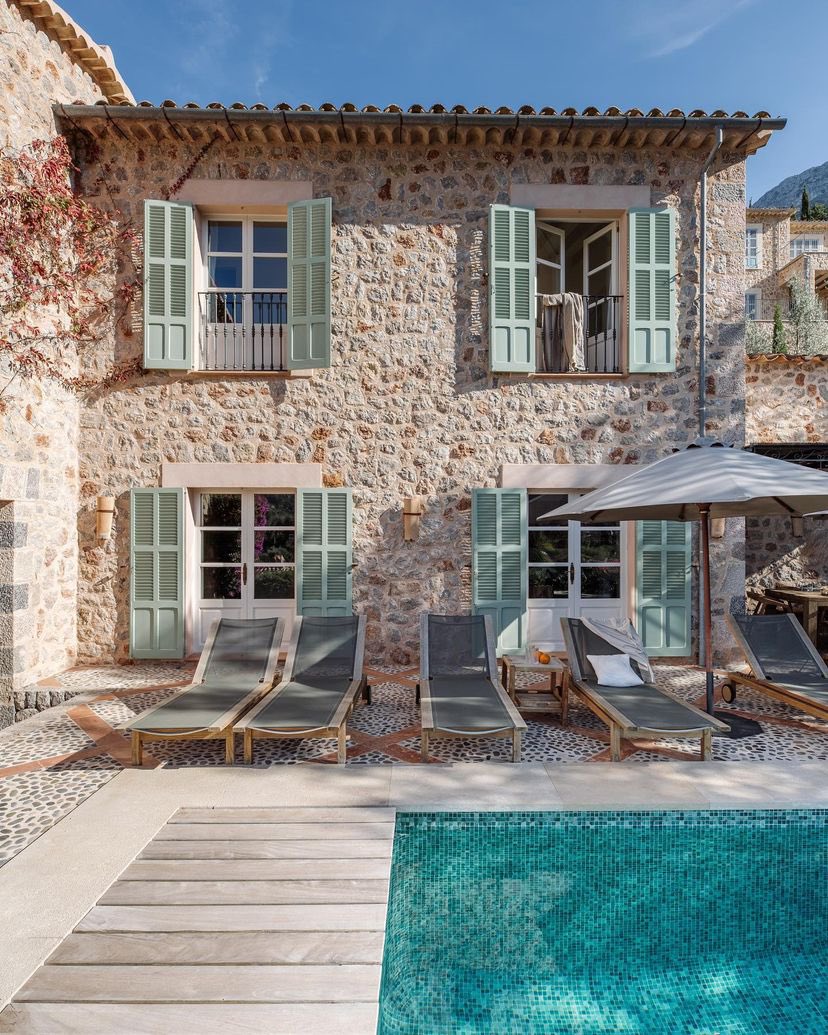 NATALIALABEL's tweet photo. The Mediterranean home of my dreams. https://t.co/0VBoENXr2f