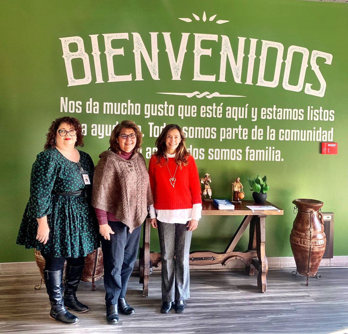 Consulado de MĂ©xico en Kansas City (@consulmexkan) on Twitter photo ReuniĂłn con aliadas <a href="/ElCentroInc/">El Centro, Inc.</a>. Colaboramos para construir junt@s una comunidad latinx saludable, fĂsica y financieramente, informada, empoderada y comprometida con el cambio de nuestro entorno ReuniĂłn con aliadas <a href="/ElCentroInc/">El Centro, Inc.</a>. Colaboramos para construir junt@s una comunidad latinx saludable, fĂsica y financieramente, informada, empoderada y comprometida con el cambio de nuestro entorno