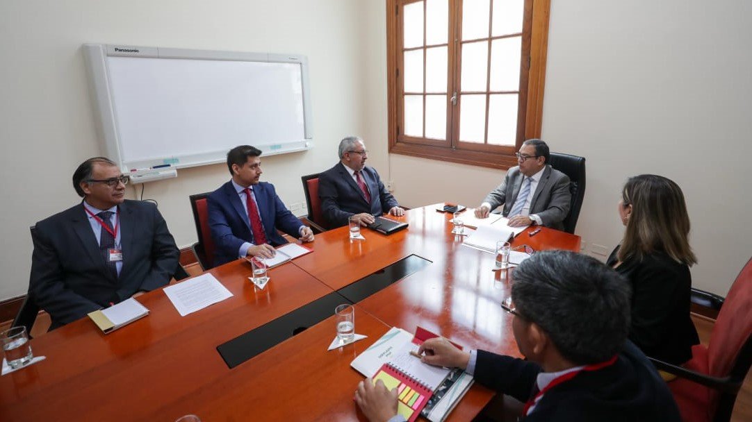 El Jefe Nacional de la #AutoridadNacionalDeControl del Ministerio Público, Antonio Fernández Jeri; continúa afianzando la titularidad de su representación y del manejo presupuestal como Unidad Ejecutora de la #ANC.