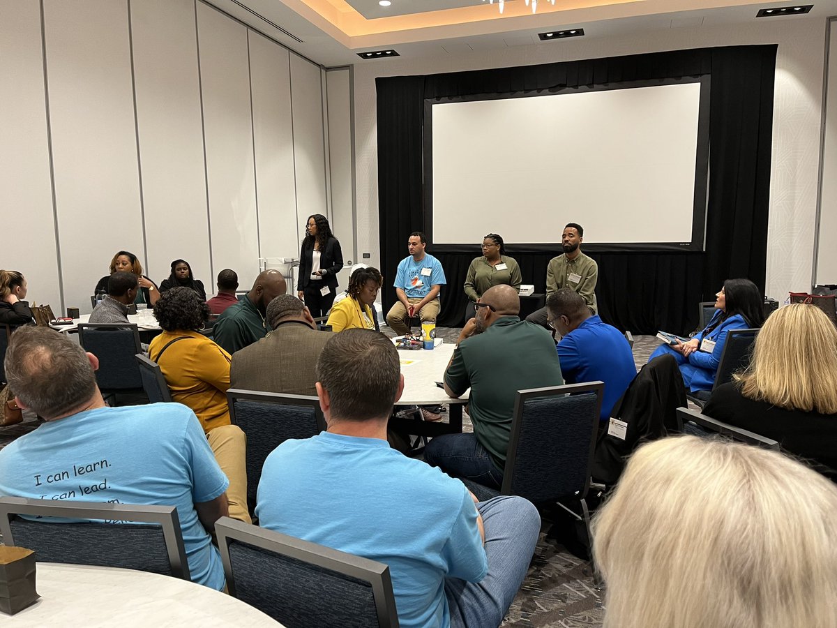 Lori Canning tweet media