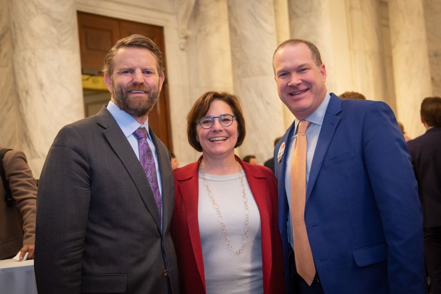 AmericanBakers's tweet photo. Connecting with our wheat chain partners and Capitol Hill friends to talk #FarmBill and other policy priorities for the year. #wheat101 @SenStabenow @NAMAmillers @wheatworld @GrainFoods @WheatFoods @FMI_ORG @Better_Seed @uswheatassoc @GeneralMills https://t.co/N4bw1PDBQD