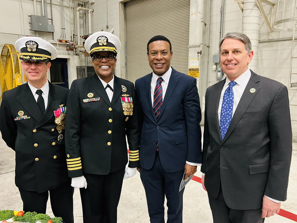 KennyAlexander's tweet photo. What a historic day for @NavalNorfolk!

Captain Janet Days assumes duties as Naval Station Norfolk's 51st commanding officer and the first African-American female to lead the world's largest naval base in its 106-year history. https://t.co/5rz2UmfG4z