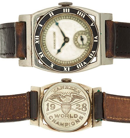AlmanacAntiques's tweet photo. Old #warches, even fairly recent ones, can have interesting #provenances. The players of the 1928 #WorldSeries #Champion #NewYorkYankees received the #PipingRock #watch, made by #Hamilton.
https://t.co/yRzyKVRAUA https://t.co/7bDEr58enI