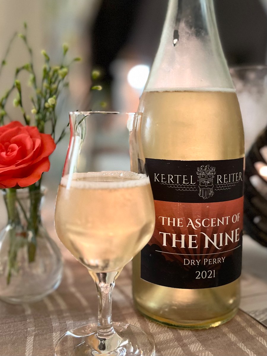 notklev's tweet image. Nr 4 out of my ordered 6 perry from @Kertelreiter. Once again @BarMas delivers! i like the story that surrounds this perry, nine trees and there pears, that and the tast it fantastic, thanks!