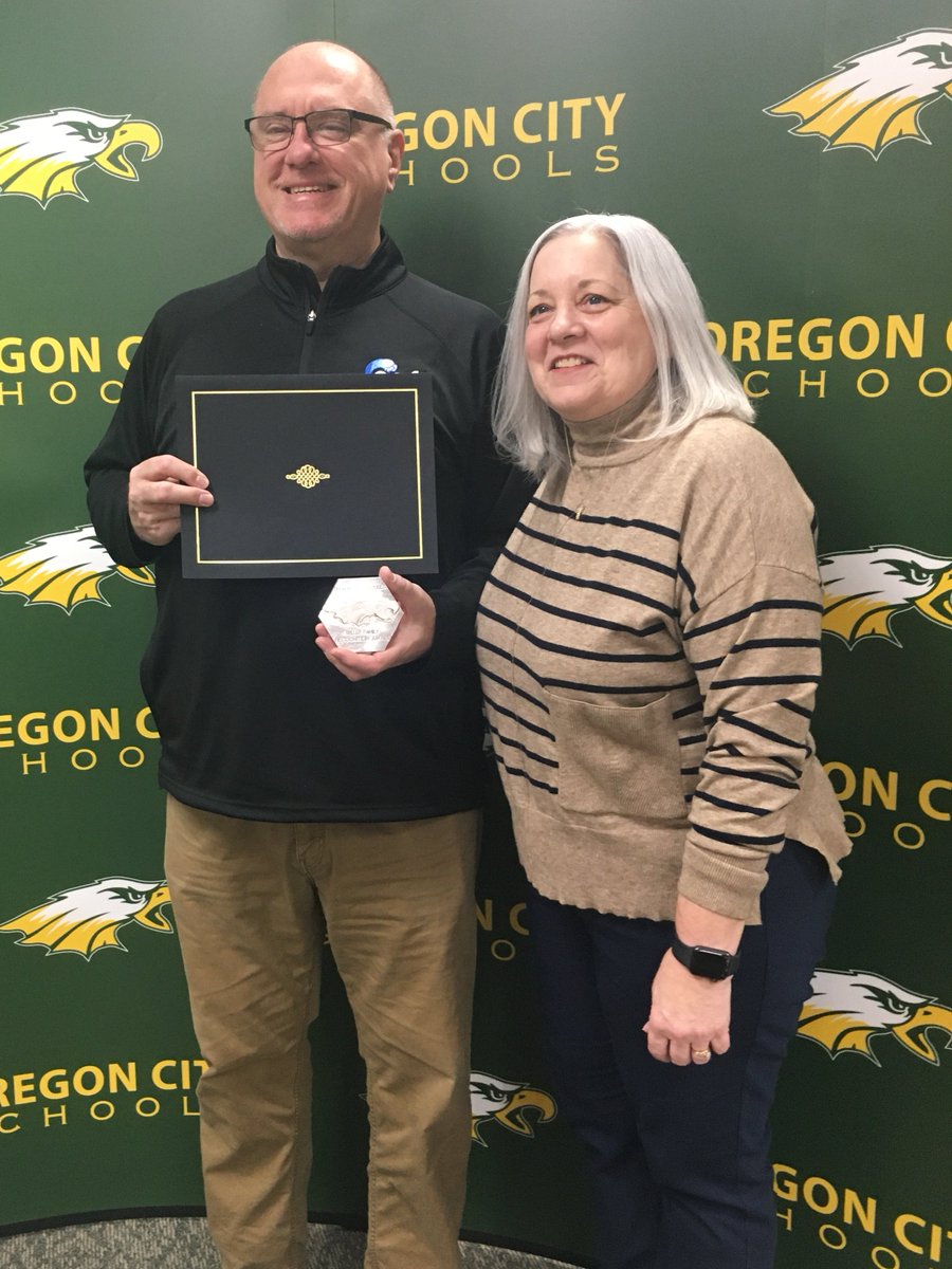 Oregon City Federation of Teachers - OCFT tweet media