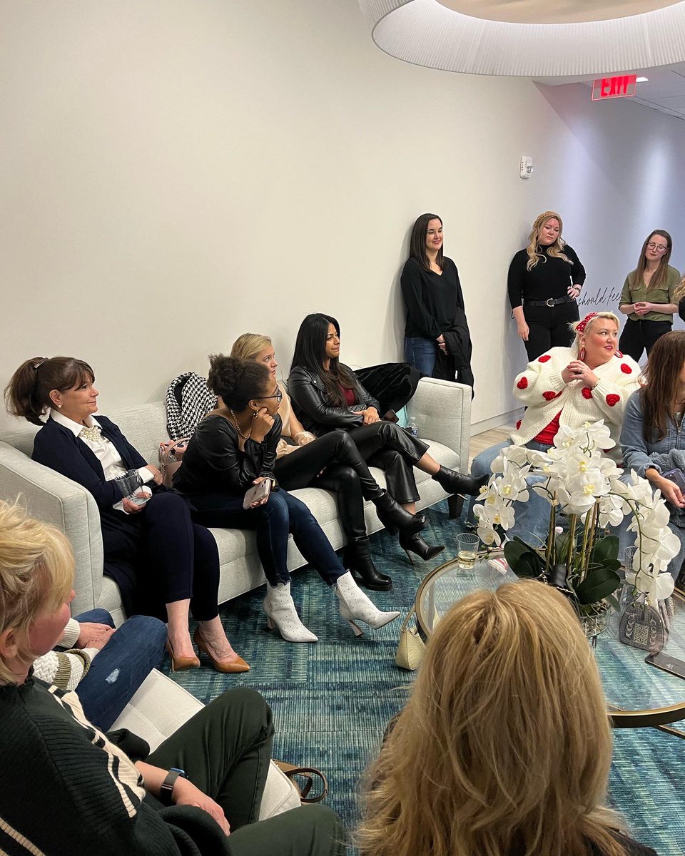 NetworkQUEEN tweet media