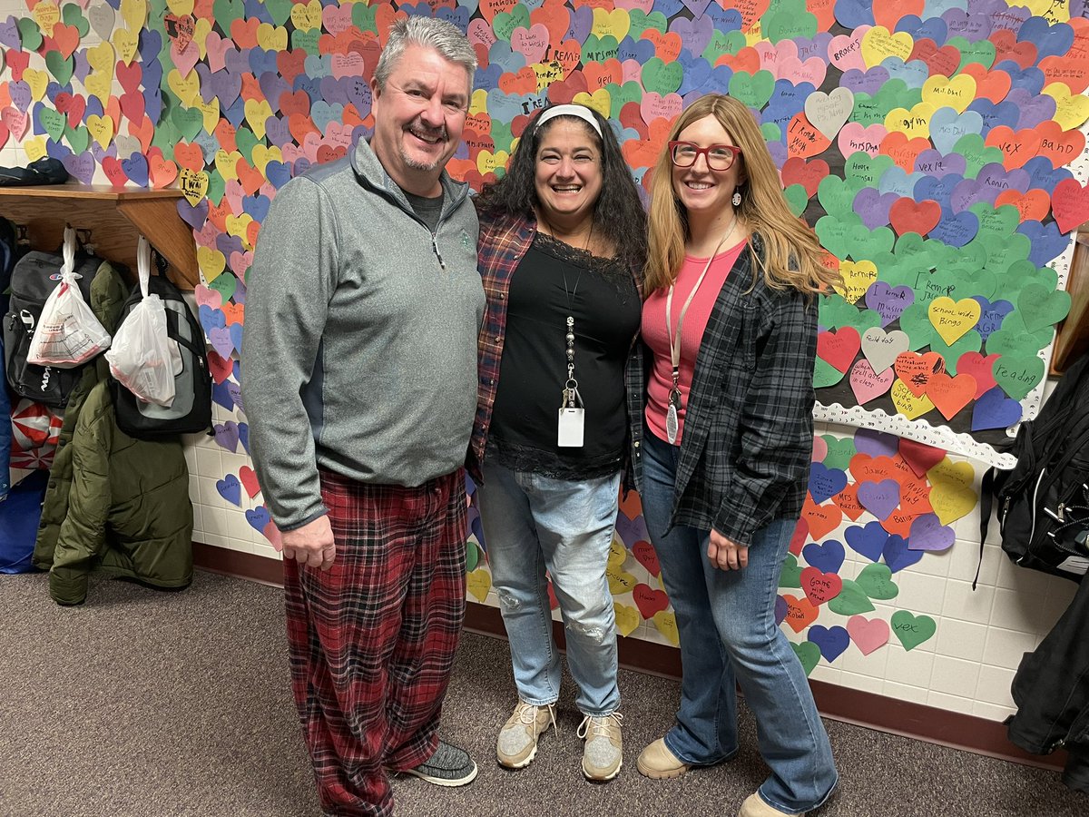 npanda21's tweet photo. @LakeAgassizGFPS  #reFreshFebraruaey23 #WeAreDraffrun #flannelfriday https://t.co/e1T6pZQ0NL