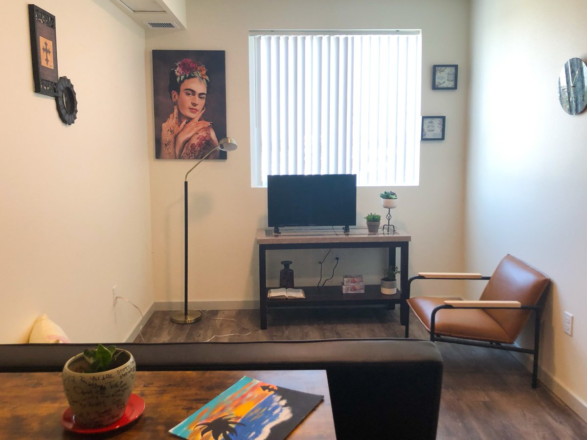 Itzel fell into homelessness after fleeing an unsafe living environment that put her safety at risk. When she connected to PATH, she remained proactive in her goals. Now, she’s settled in her very own apartment and has a safe place to come back to at the end of the day. 🏡