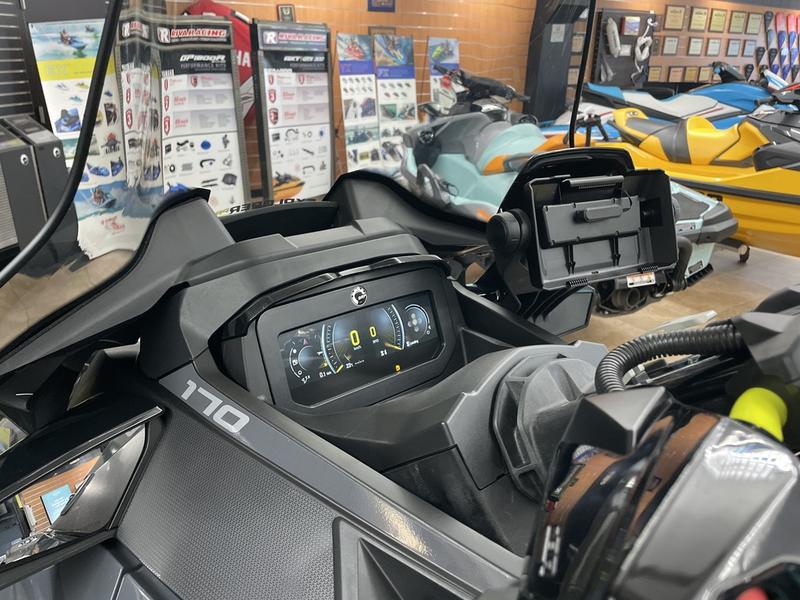RIVAmotorsports's tweet photo. Meet the 2023 #SeaDoo #ExplorerPro170 #TechPackage #iDF #iBR, the industry's first #PWC truly built for adventure. An incredibly stable platform and a proven #170HP engine with long-range capability. Check out all of the features at #RIVAmotorsports! #ExplorerPro #Watercraft https://t.co/ikDO0FDEZ3