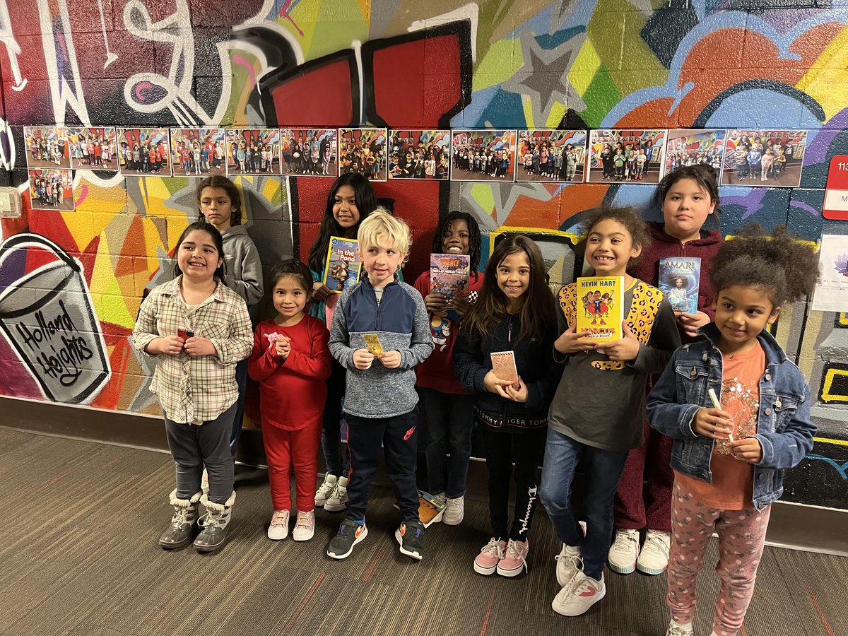 Holland Heights Power ticket winners!!!  Great job earning those tickets!!! #leaders #pbis