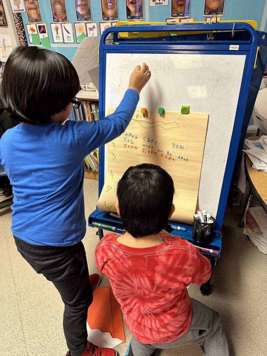 MsJConnors's tweet photo. We love the creative fun we have during inside recess. #FHHighlights @FreedomHillES https://t.co/6duuC7IUk3