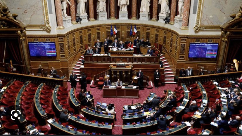 Albulae's tweet photo. Chers « Grands électeurs »!
Le sénateur du 64 @max_brisson vote contre cette amendement.
Qui pour discuter de son opposition à ce choix crucial de société dans notre classe politique locale si prompt à se mobiliser pour la moindre piste cyclable?

https://t.co/ofy8MpRPr7 https://t.co/CwG8Iy7T6j