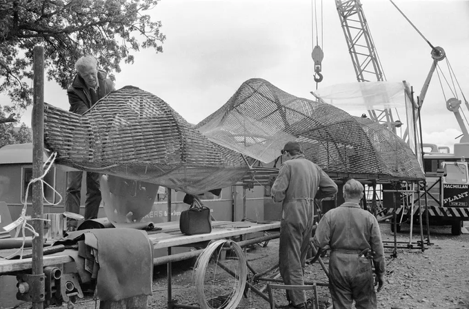 The framework of a model of the Loch Ness monster which was made for the film “The Private Life of Sherlock Holmes” in 1969.Credit...Ian Tyas/Hulton Archive, via Getty Images
https://www.nytimes.com/2016/04/14/world/europe/loch-ness-monster-found-kind-of-not-really.html