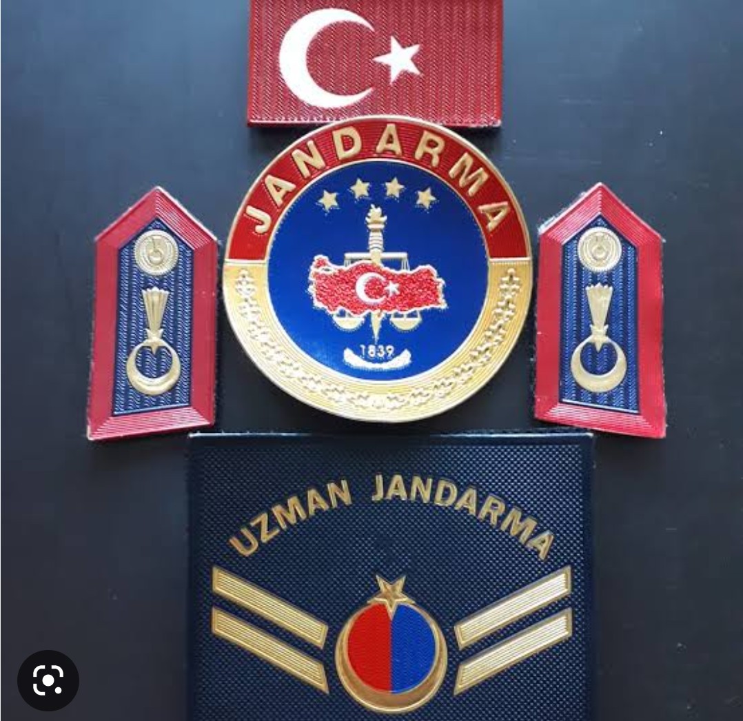 Uzman Jandarmaların sesine kulak verin sayın içişleri bakanımız Süleyman Soylu #UzmanJandarma <a href="/suleymansoylu/">Süleyman Soylu</a>