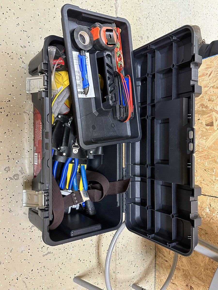 When you join Electrical Tech you will get your own tools and tool box with everything you need #EHOVEVIPS