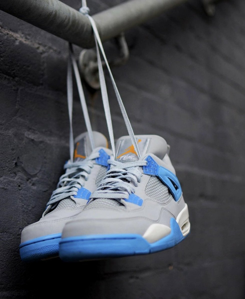 nicekicks's tweet photo. ‘06 “Mist” 💦 https://t.co/l5S4msse0n