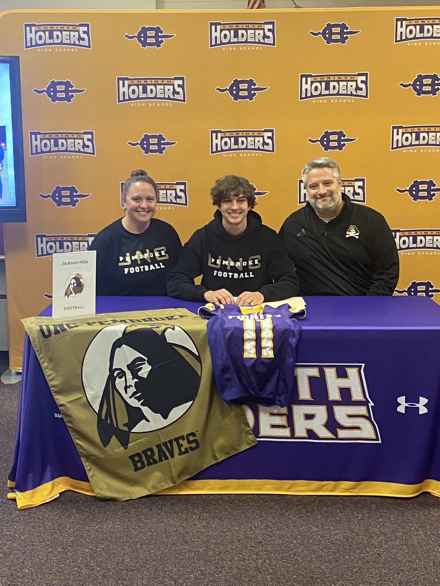 Jackson_Hills11's tweet photo. I had a great time signing my NLI to @UNCP_Football at school last night! Thank you to my friends, family and coaches that came out to support me! It’s something I’ll never forget! @CoachHallUNCP @Coach_Denson863 @Coach_JWheeler @CHPirateSports @CHHSPirates @Adamkhavari https://t.co/eAHv8pOBgn