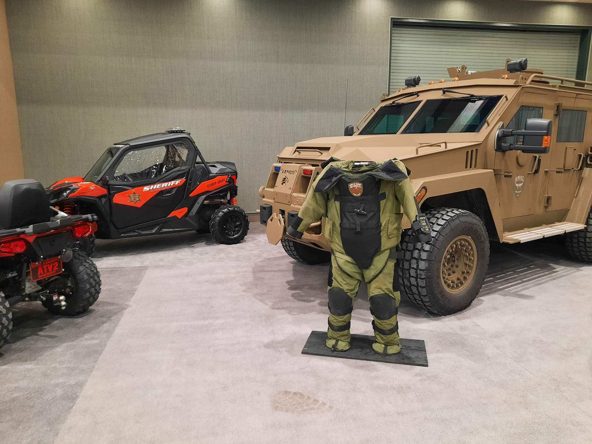 ErieCoSheriff's tweet photo. If you are heading to the #buffaloautoshow stop by and check out our cool vehicles https://t.co/76M7E13M0H