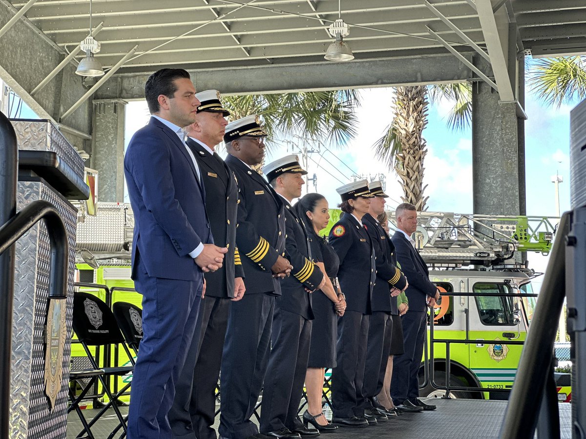 AmbCabrera's tweet photo. Congratulations to the @MiamiDadeFire #MDFRClass150 graduating class!
Your bravery and dedication to keeping our County and its residents safe is truly inspiring. Thank you! https://t.co/HufipUMpyS