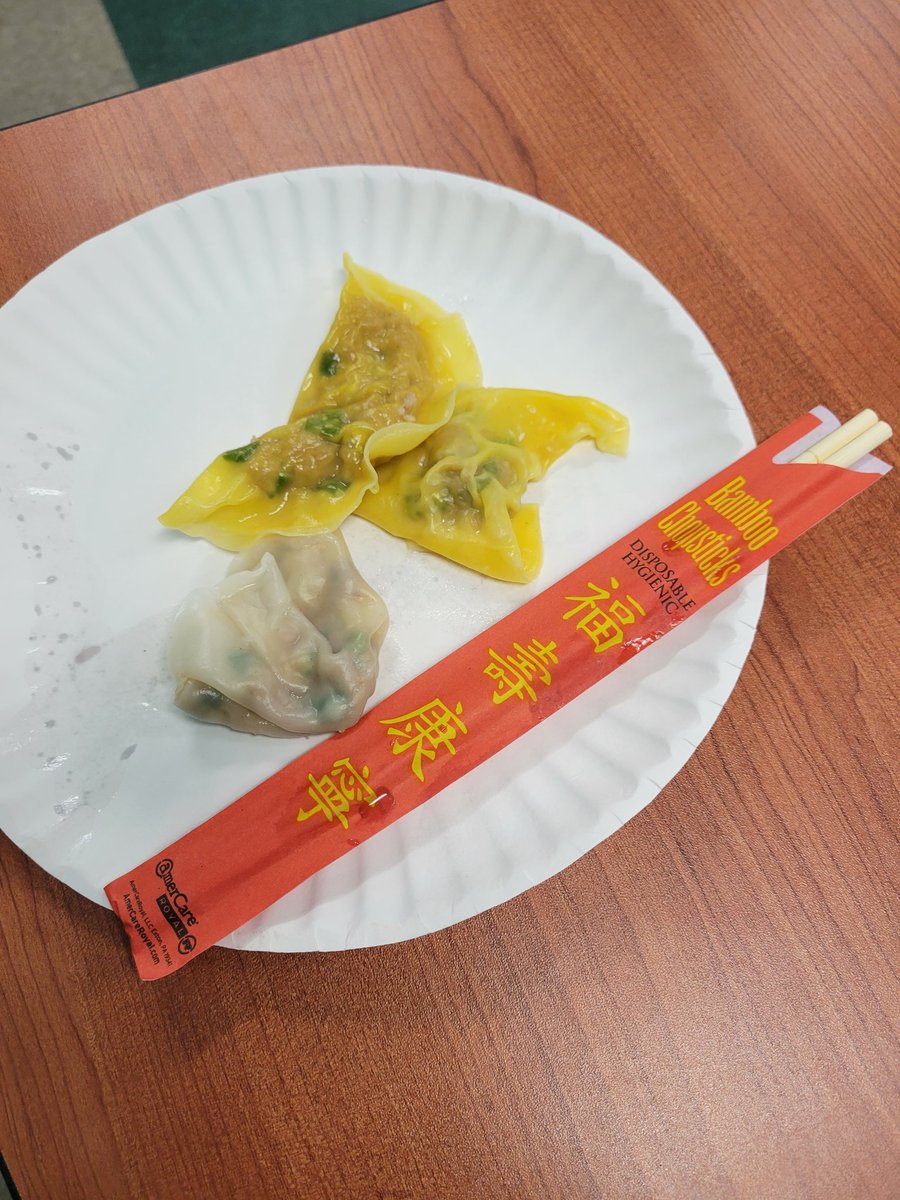 Anderson_FCS's tweet photo. Thank you to last year's 1C students who are in Mandarin this year - we are stuffed!! These are DELICIOUS!! #thirdplate #onenest #relationshipsmatter https://t.co/7T5VwTBcpW