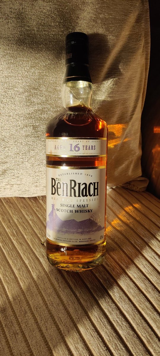We're looking forward to trying these ones this evening! 
Thanks to <a href="/brianborud9/">thebrianboru</a> for arranging a space for us!
#whisky