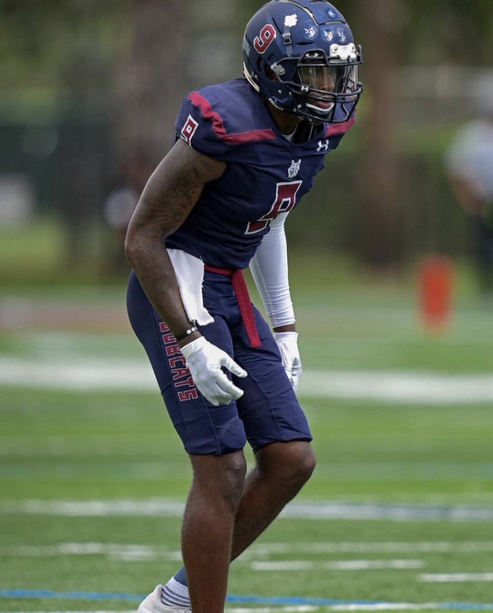 Dj_Dunbar22's tweet image. After much consideration I am excited to announce I have committed to St. Thomas University! @Cen10_Football @lbcoach99 @CoachGornitzky @Coach_T4 @CoachAlexGray