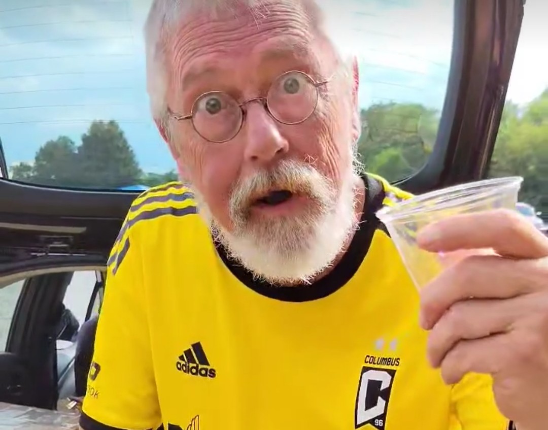 TheHive614's tweet image. We want to send our love and support to the family of Randy Sims.  He was a great guy, and a legend in Crew Fandom.  Randy will always be a part of our family and cherished in our memories.

#FamilyNotJustFans