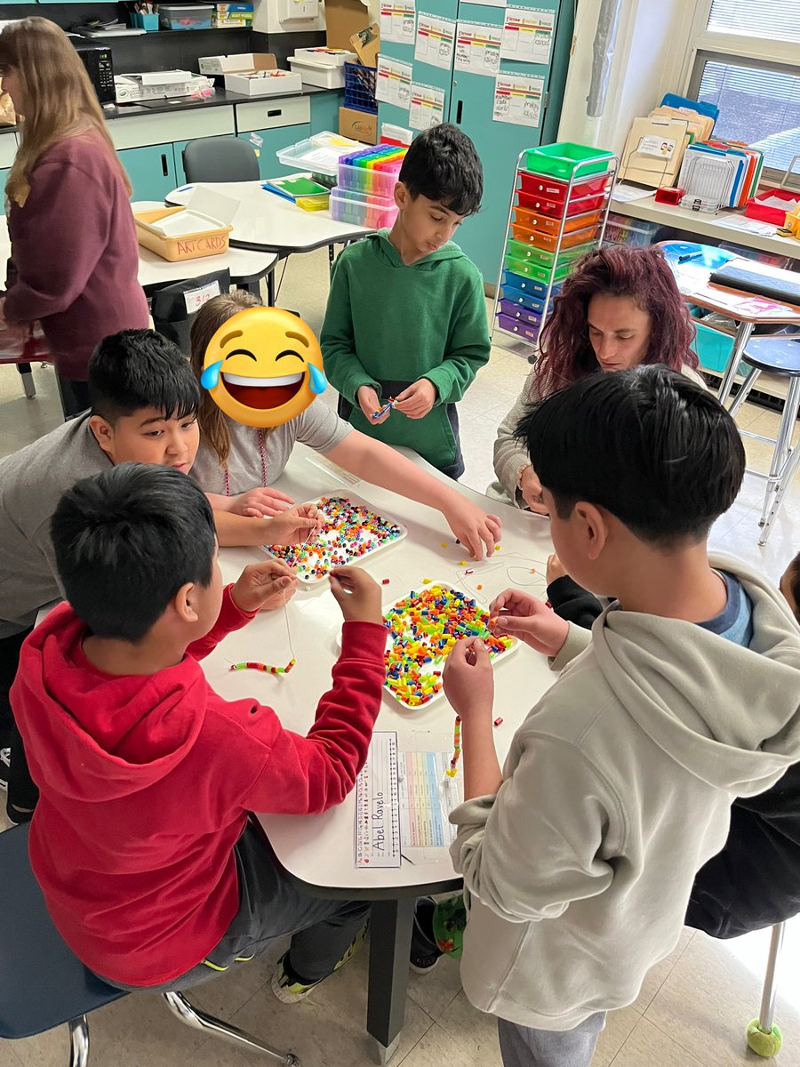 Miss Senneca tweet media